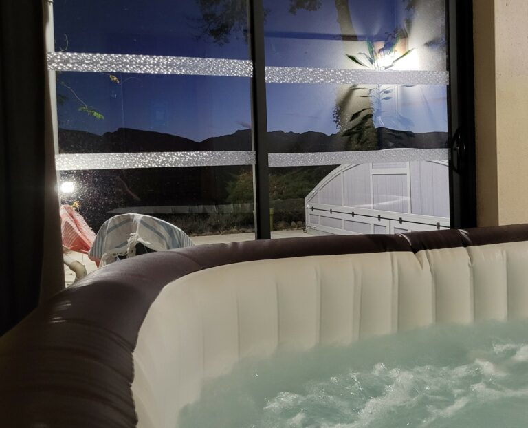 Spa avec vue de nuit